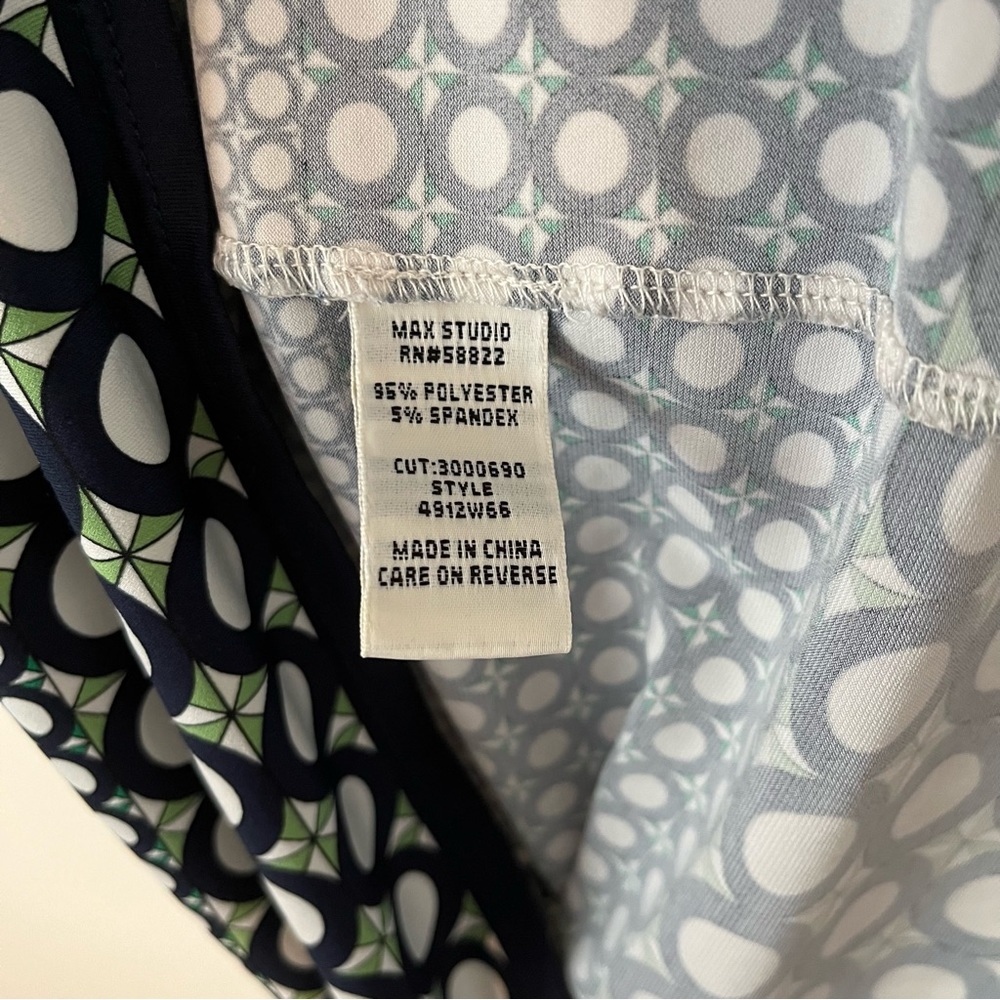 Geometric Pattern Tunic Dress - Picture 6 of 7